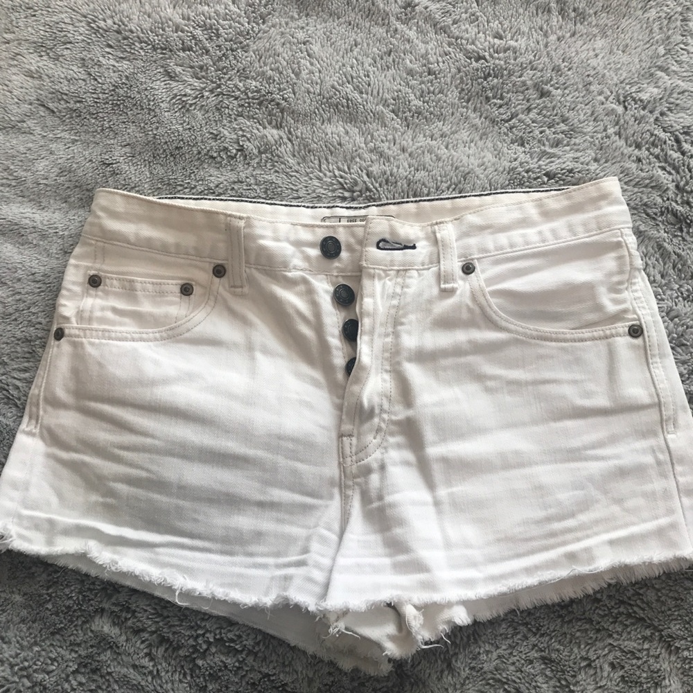 Free people White jean shorts